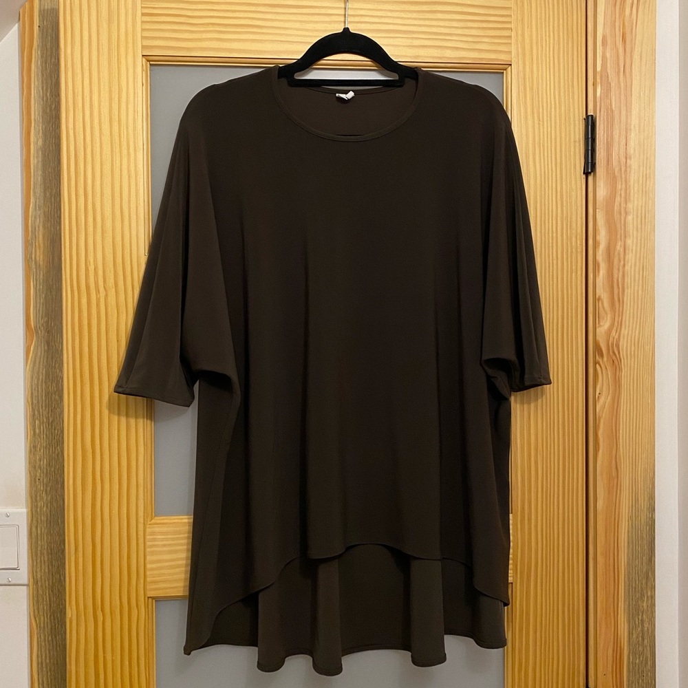 MEG oversized top